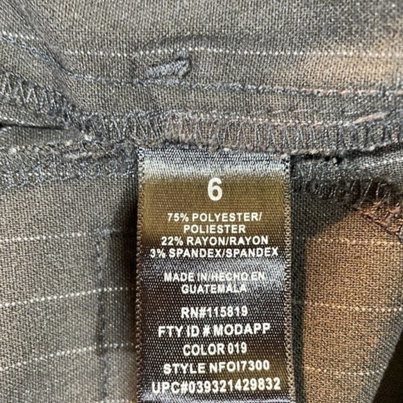 Nicole Miller | Classic Charcoal Pinstripe… - Picture 4 of 6